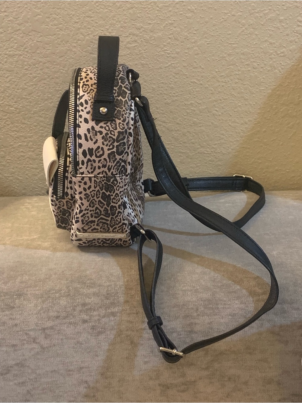Betsey Johnson Small Puppy Backpack - Picture 5 of 7